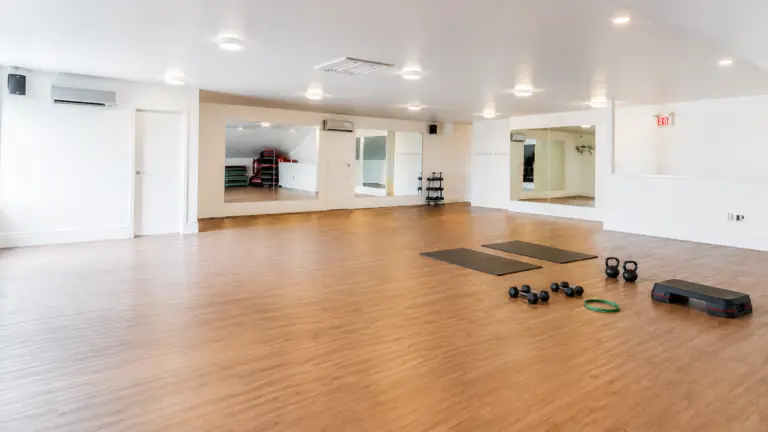 247 Fitness Amherstview Kickass Classes studio
